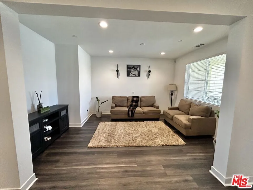 39186 Pinto Court Palmdale, CA 93551