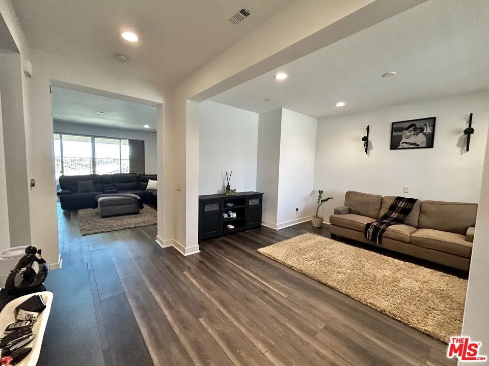 39186 Pinto Court Palmdale, CA 93551