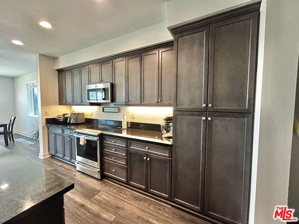 39186 Pinto Court Palmdale, CA 93551