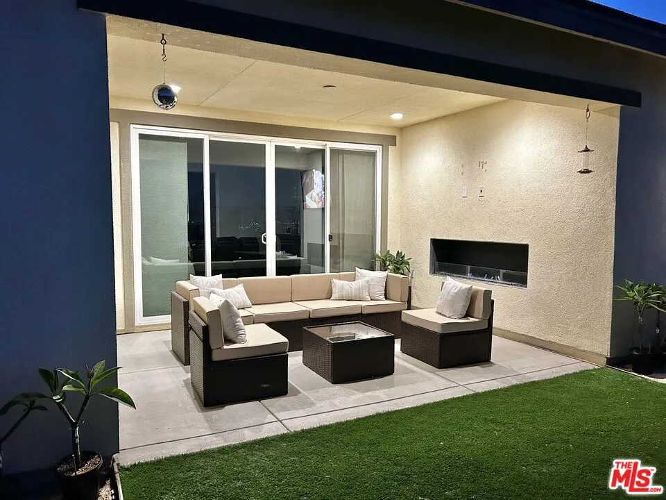 39186 Pinto Court Palmdale, CA 93551