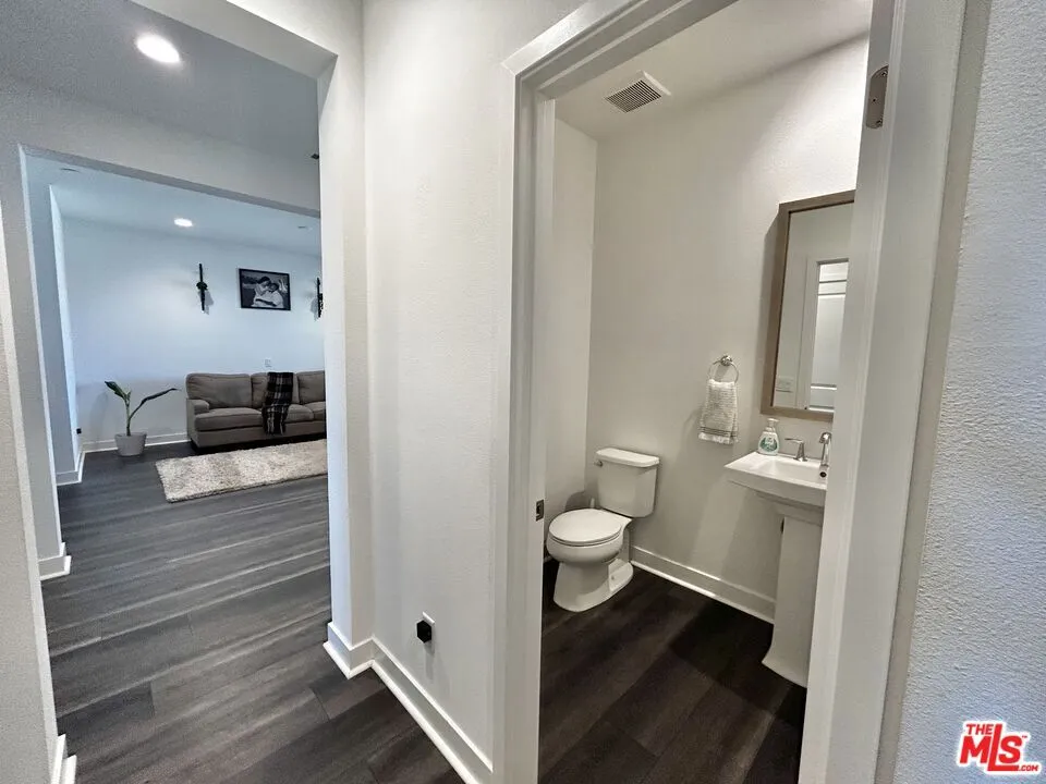 39186 Pinto Court Palmdale, CA 93551