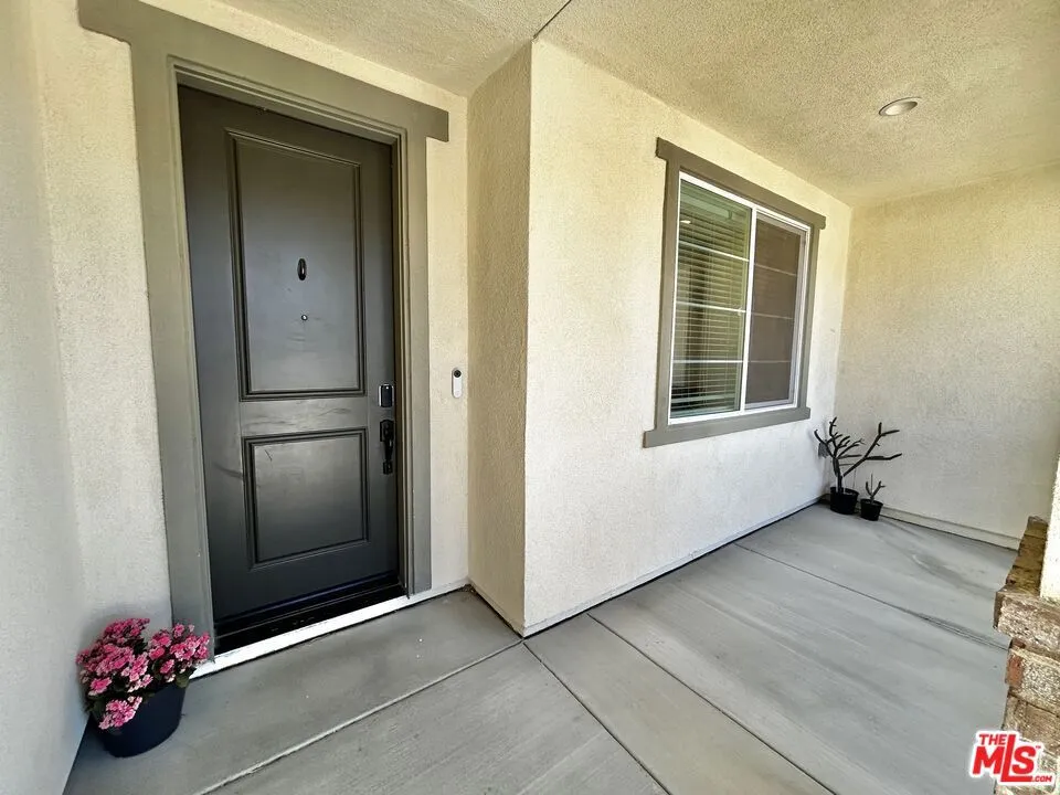 39186 Pinto Court Palmdale, CA 93551