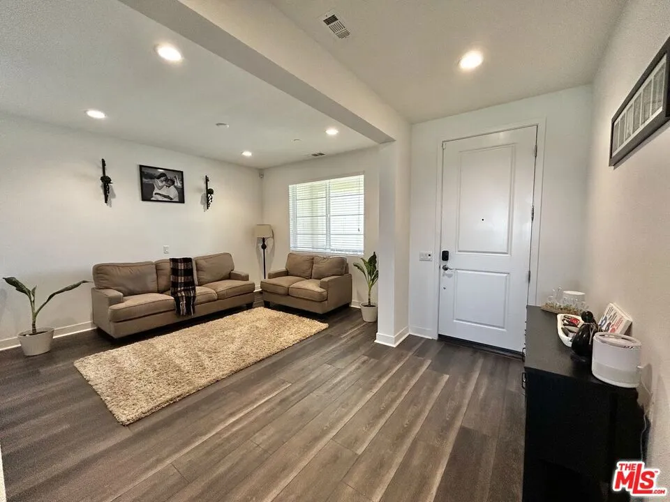 39186 Pinto Court Palmdale, CA 93551
