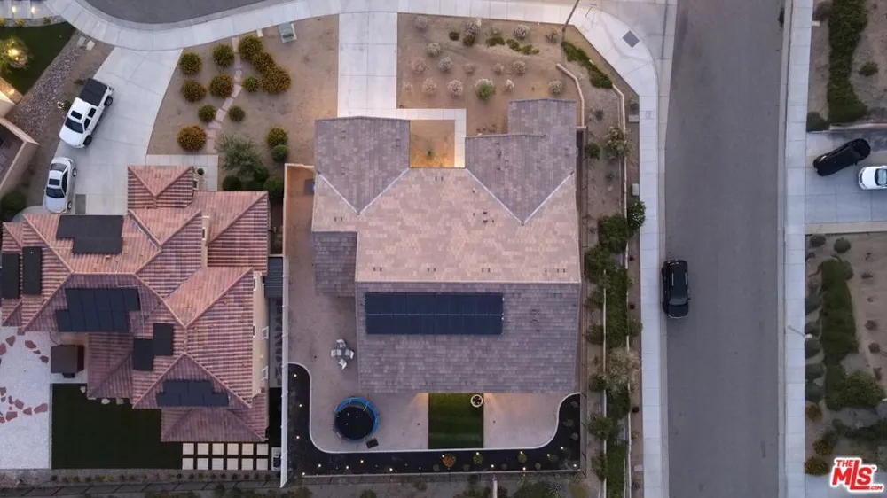 39186 Pinto Court Palmdale, CA 93551