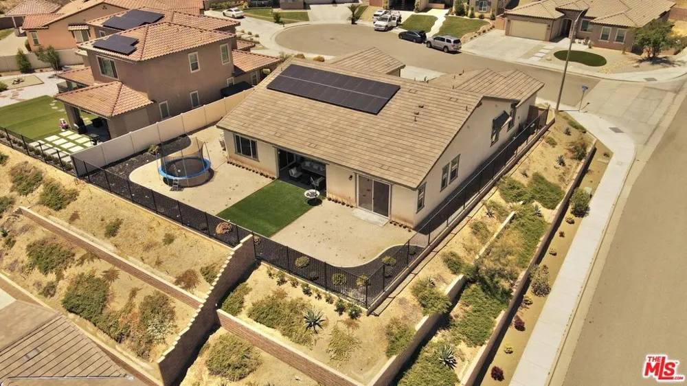39186 Pinto Court Palmdale, CA 93551