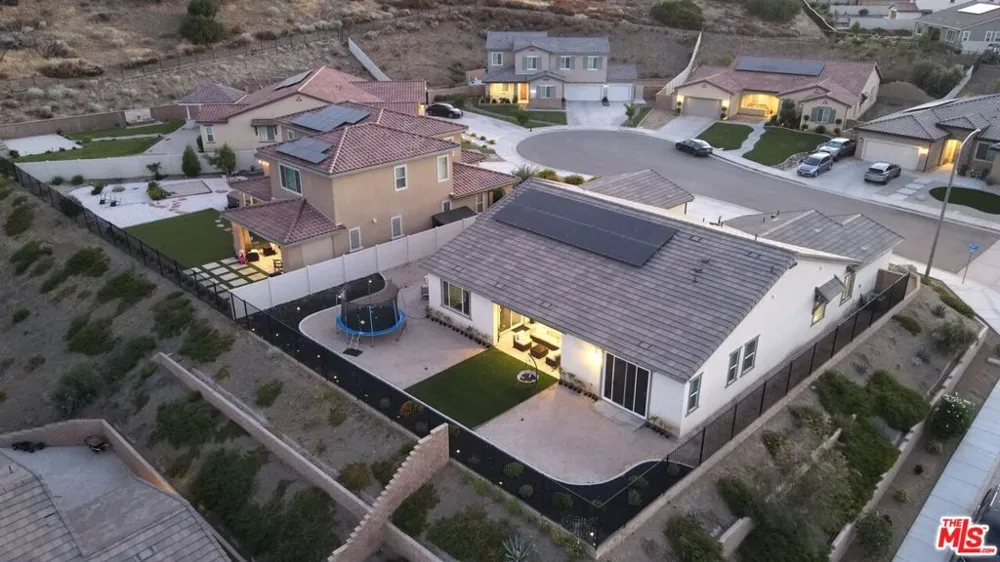 39186 Pinto Court Palmdale, CA 93551