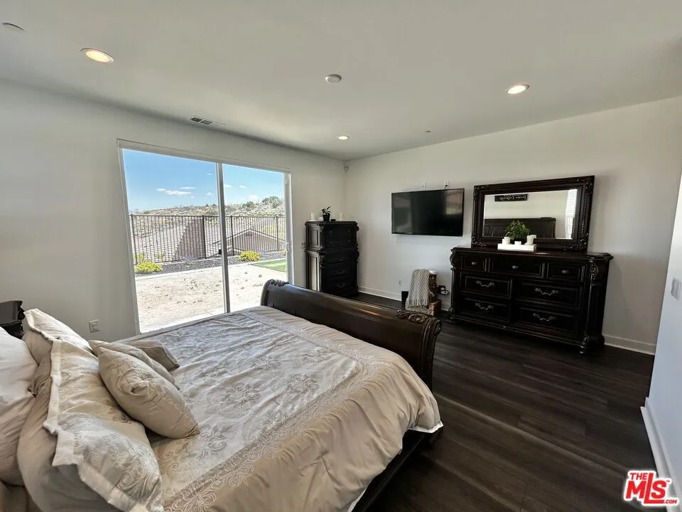 39186 Pinto Court Palmdale, CA 93551