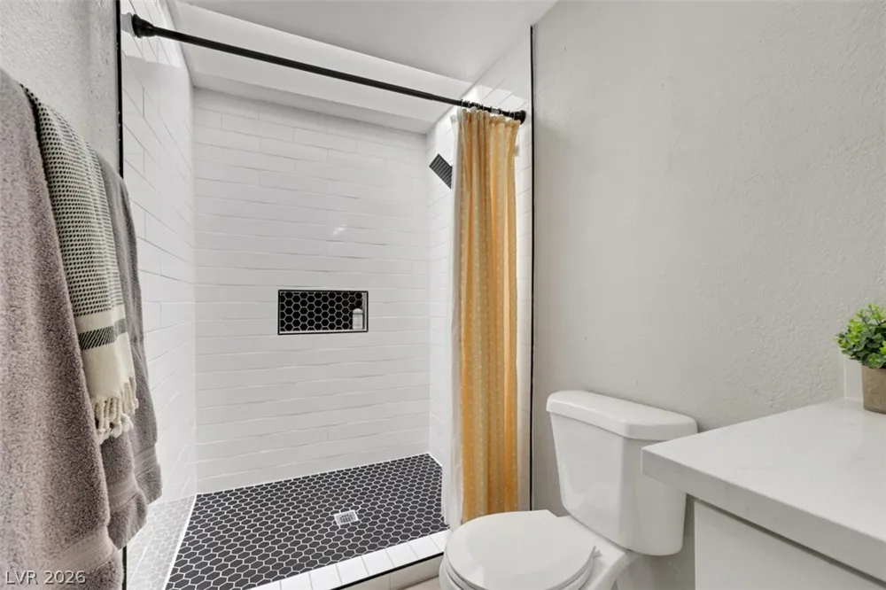 2984 Juniper Hills Boulevard #204 Las Vegas, NV 89142