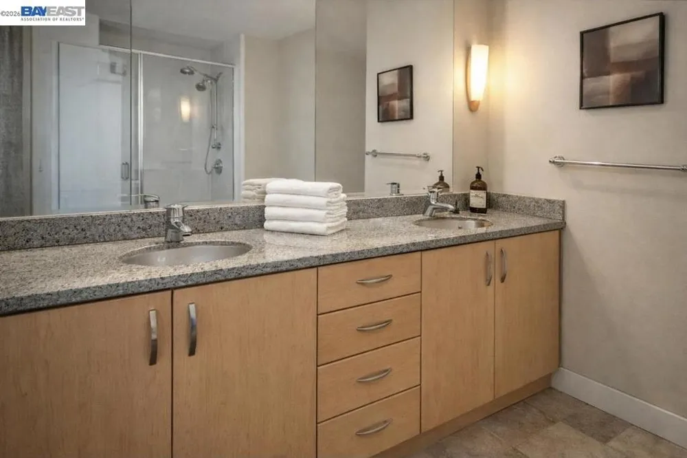 201 4Th St #408 Oakland, CA 94607