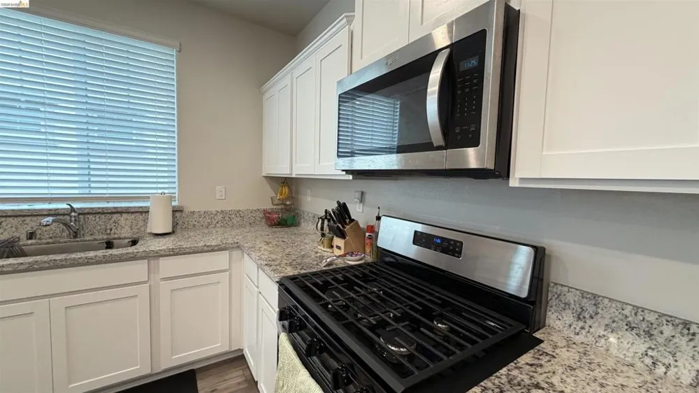 215 Manatee Suisun City, CA 94585