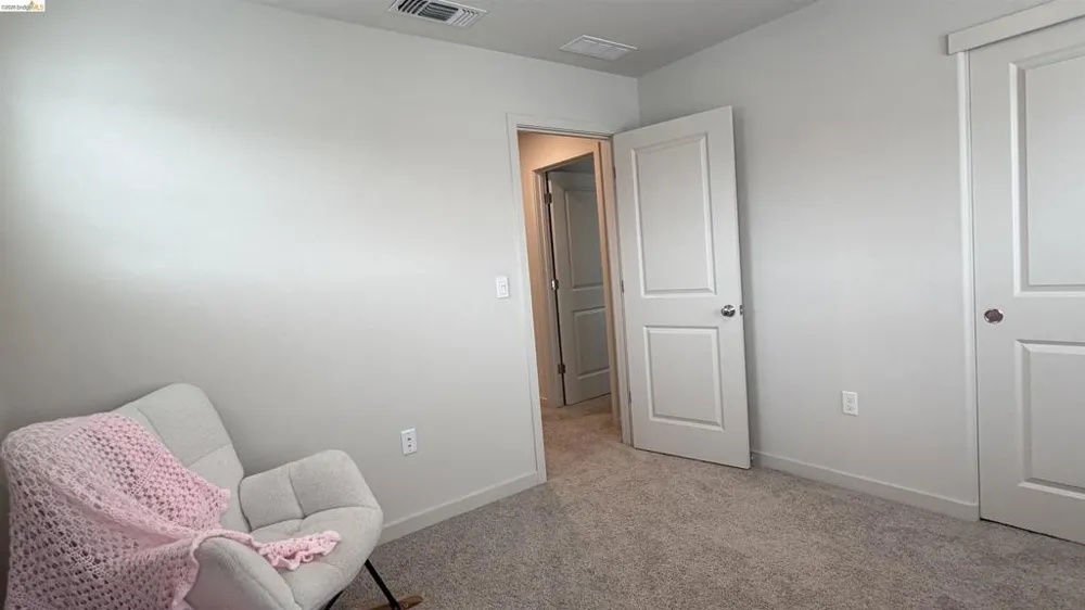 215 Manatee Suisun City, CA 94585