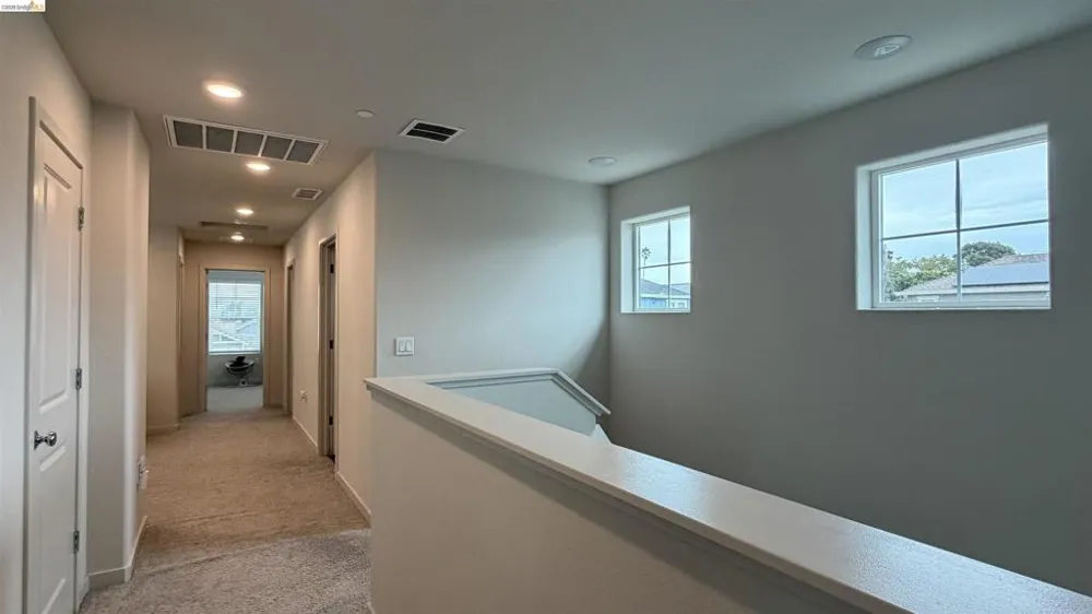 215 Manatee Suisun City, CA 94585