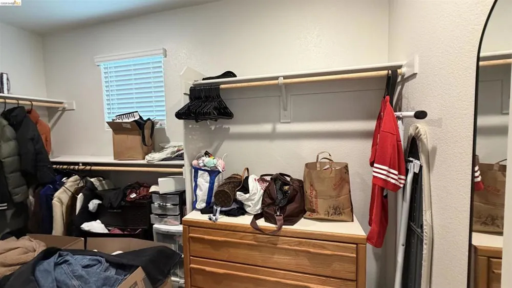 215 Manatee Suisun City, CA 94585