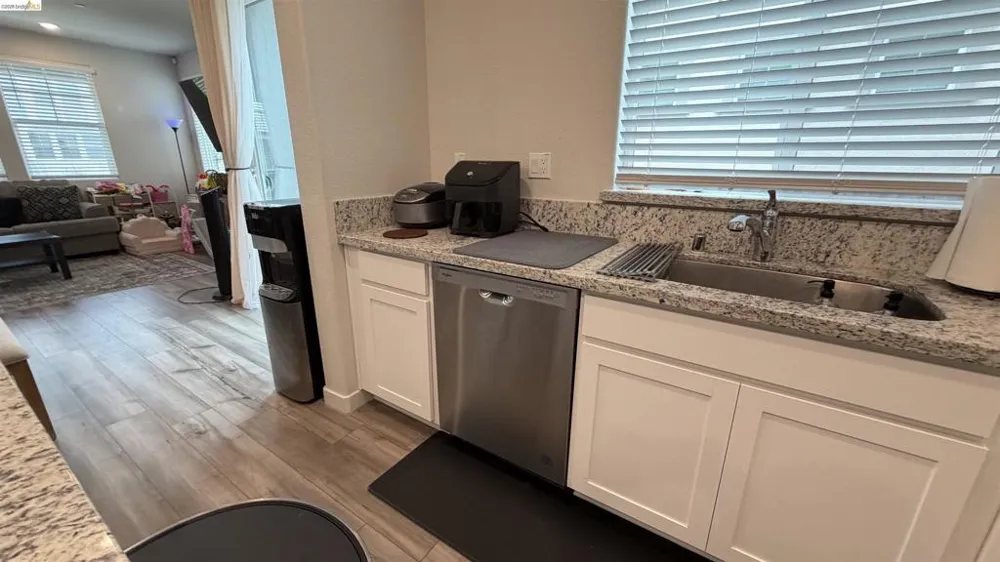 215 Manatee Suisun City, CA 94585