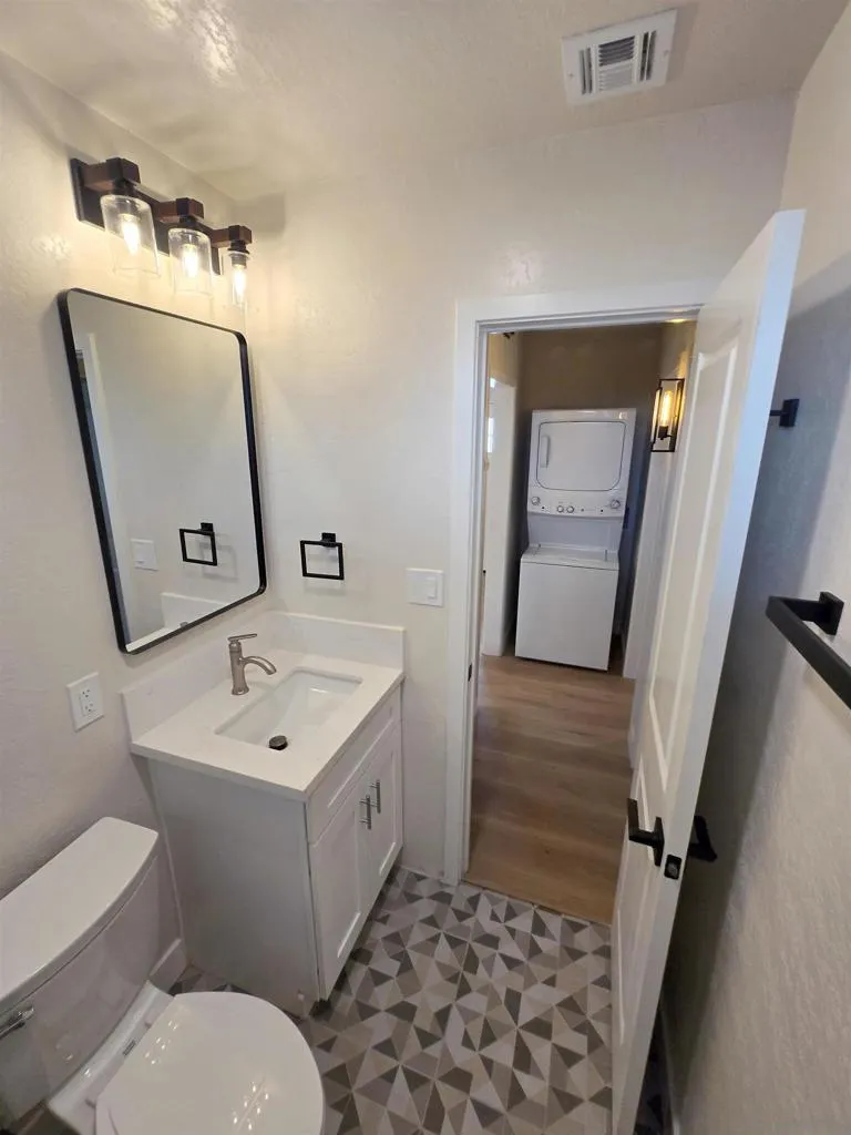 2130 E 5th ST National City, CA 91950