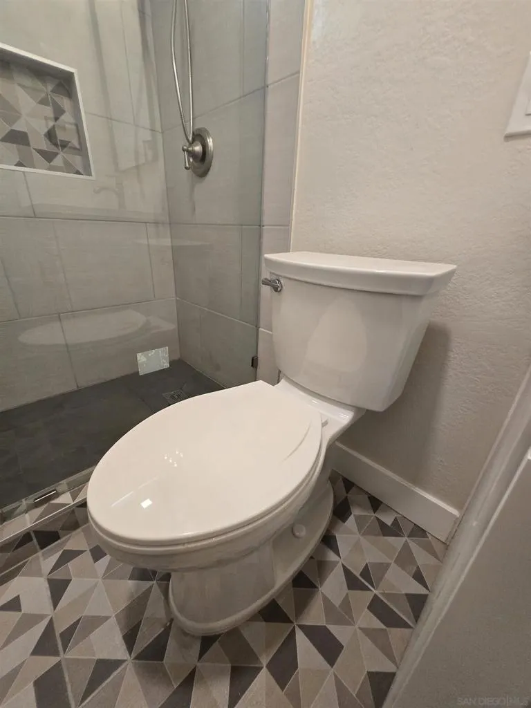 2130 E 5th ST National City, CA 91950