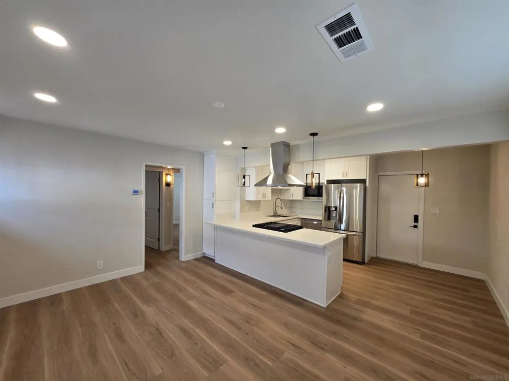 2130 E 5th ST National City, CA 91950