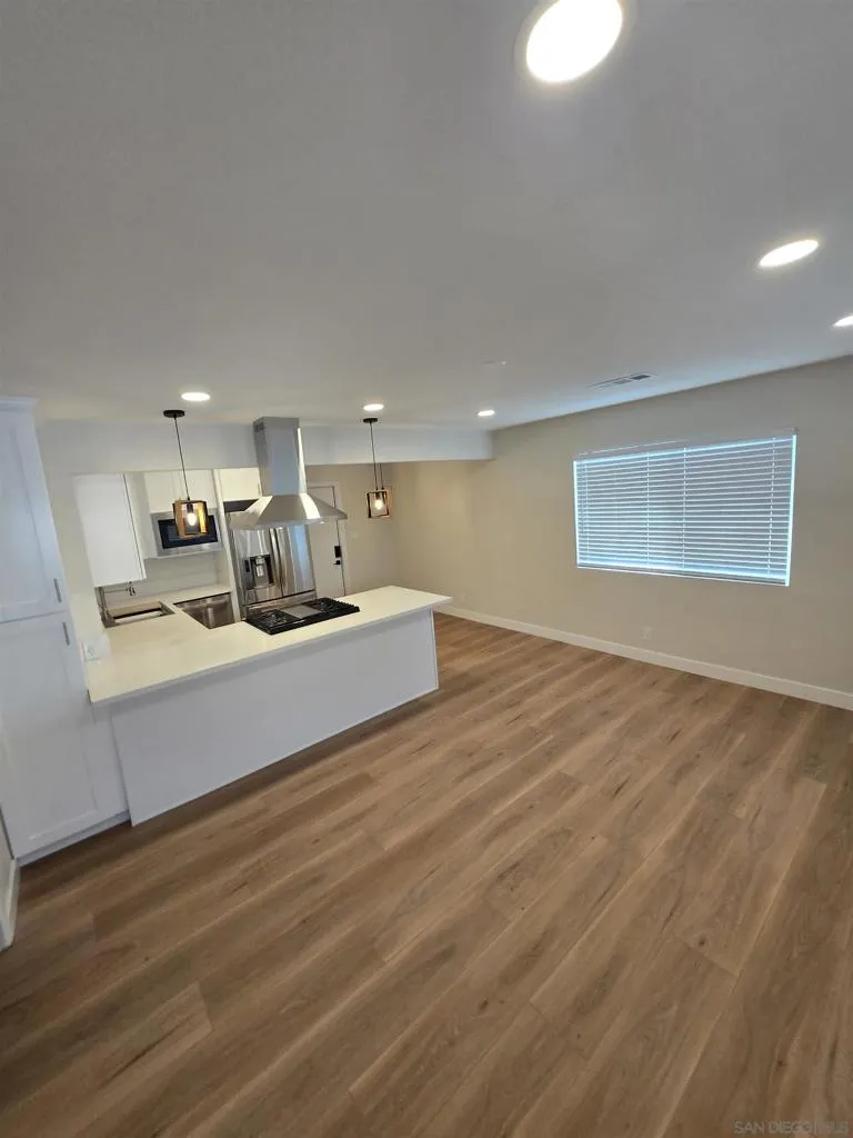 2130 E 5th ST National City, CA 91950