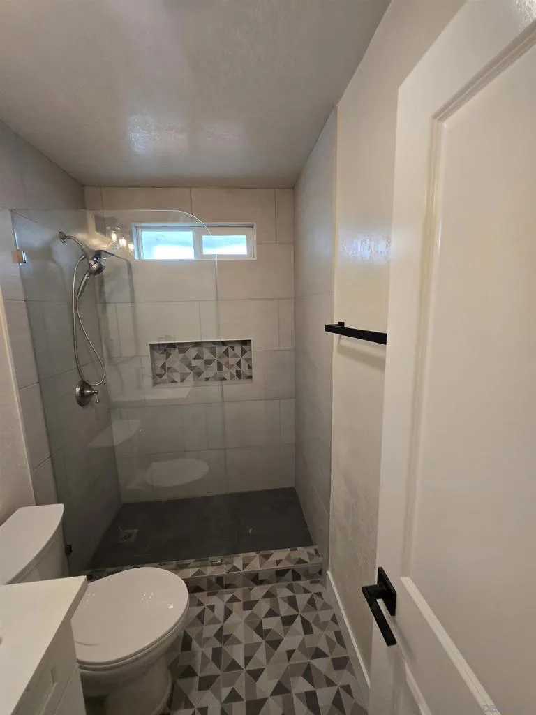 2130 E 5th ST National City, CA 91950