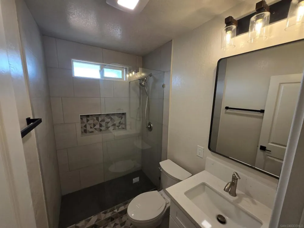 2130 E 5th ST National City, CA 91950