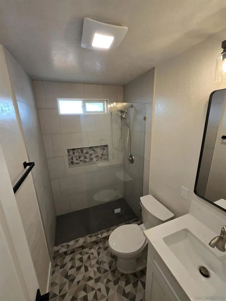2130 E 5th ST National City, CA 91950