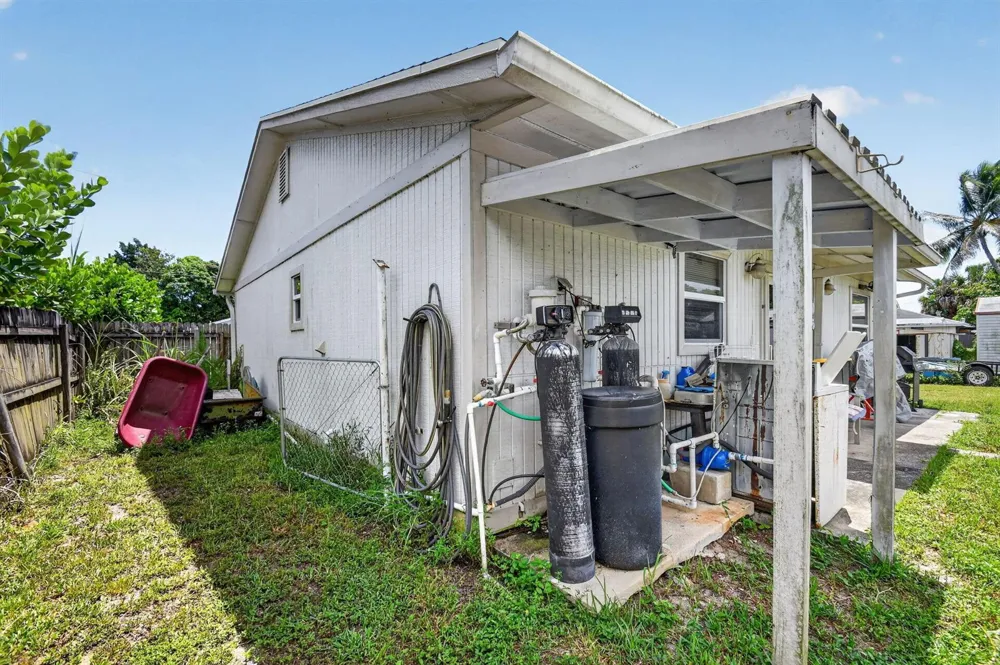 207227 Ethelyn Drive West Palm Beach, FL 33415