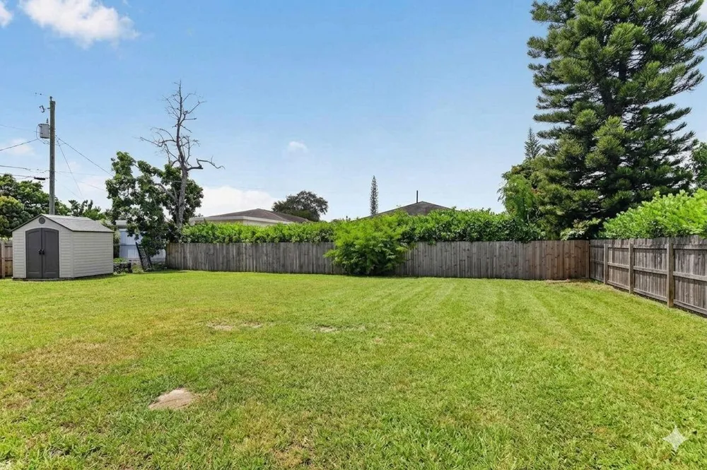 207227 Ethelyn Drive West Palm Beach, FL 33415