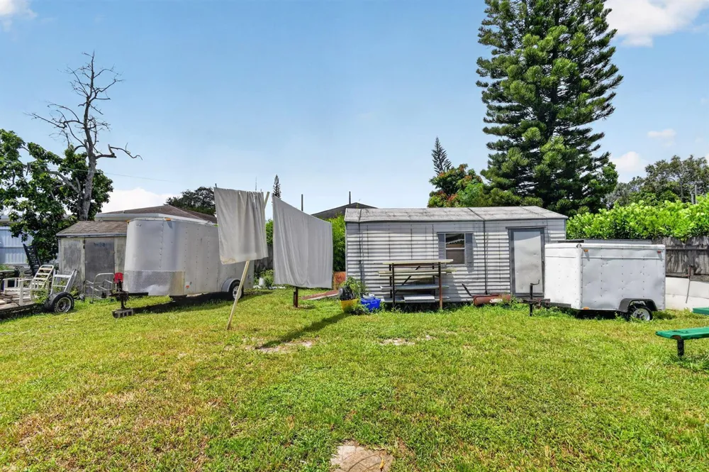 207227 Ethelyn Drive West Palm Beach, FL 33415
