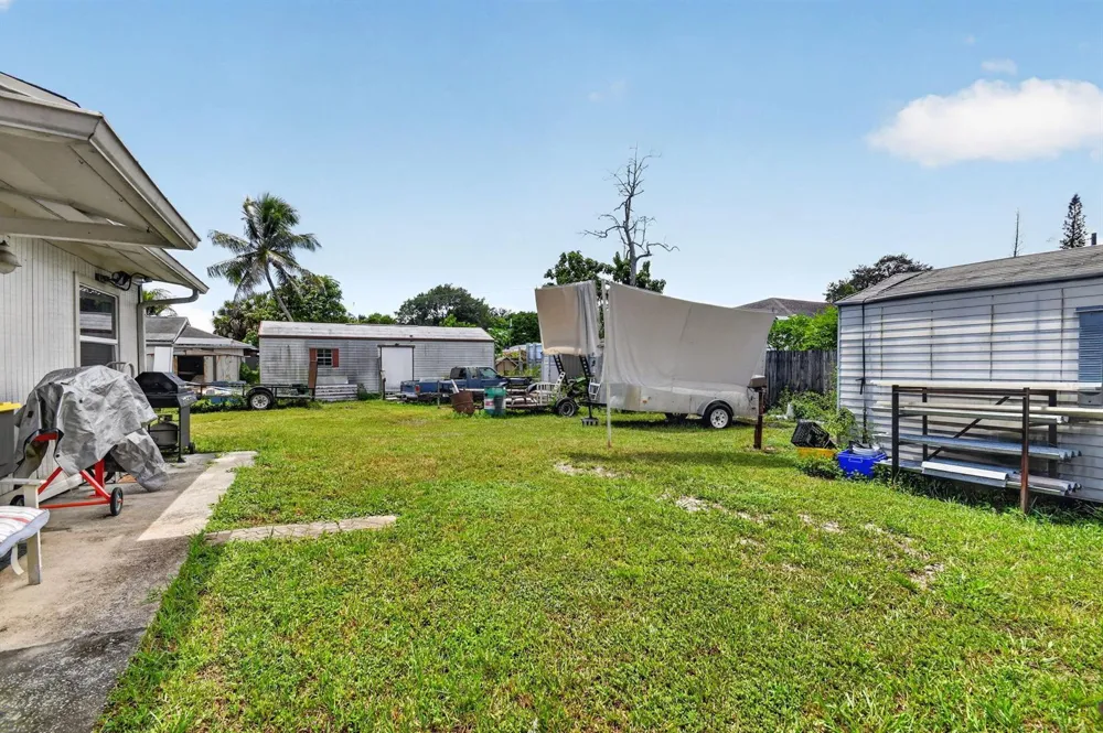 207227 Ethelyn Drive West Palm Beach, FL 33415