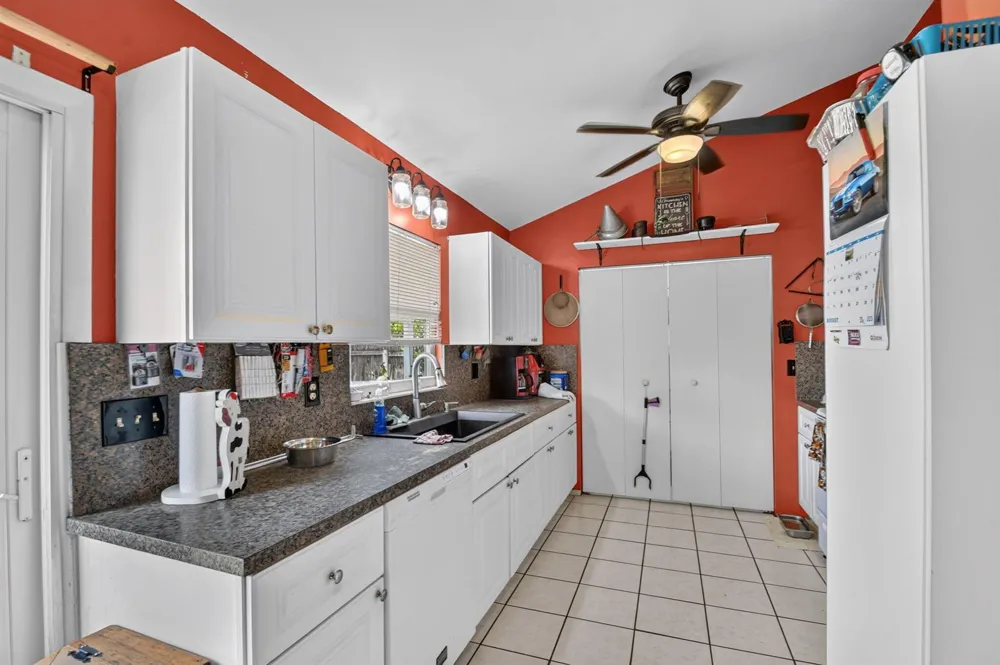 207227 Ethelyn Drive West Palm Beach, FL 33415