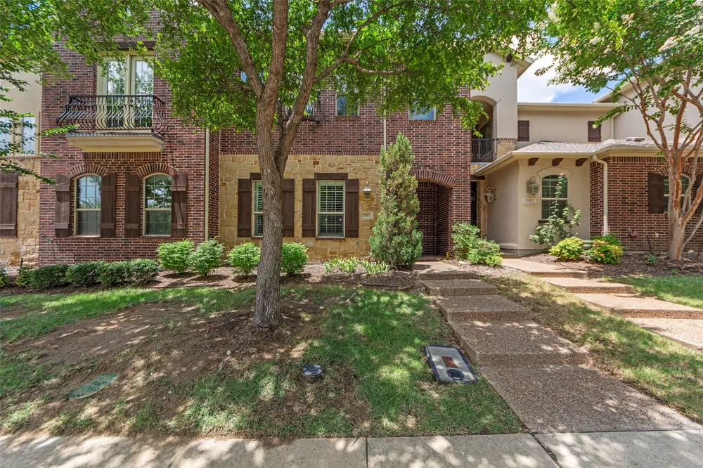 8607 Calvin Road Irving, TX 75063