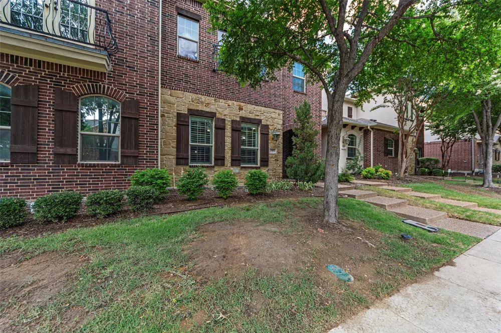 8607 Calvin Road Irving, TX 75063