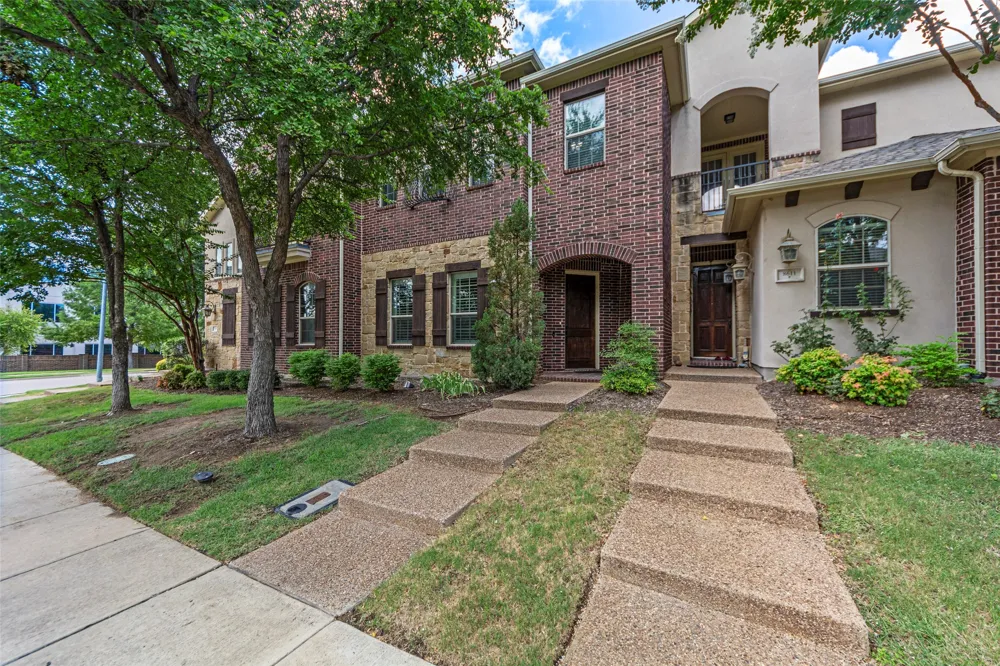 8607 Calvin Road Irving, TX 75063