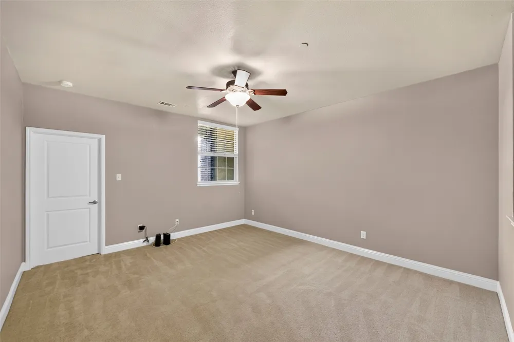 8607 Calvin Road Irving, TX 75063