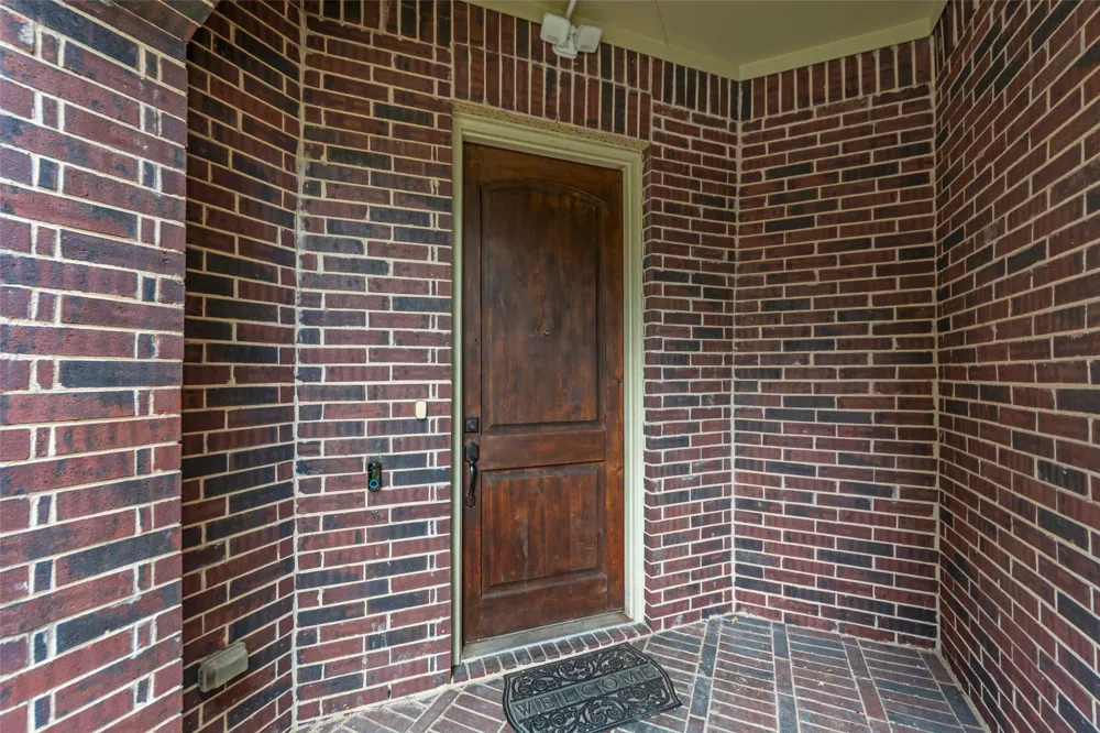 8607 Calvin Road Irving, TX 75063