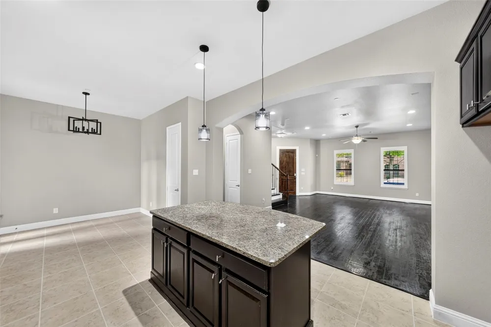 8607 Calvin Road Irving, TX 75063