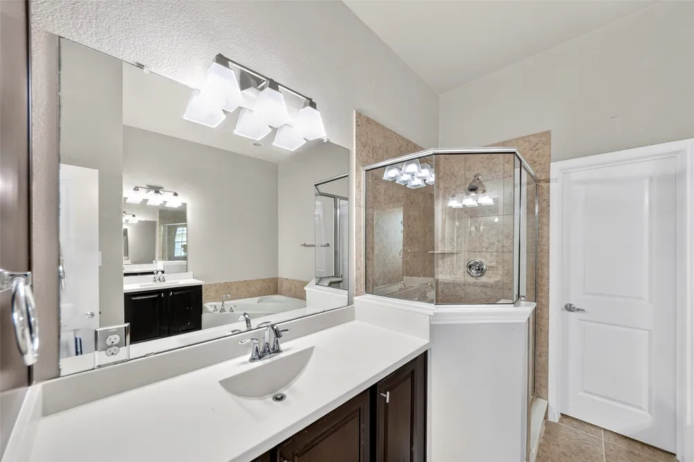8607 Calvin Road Irving, TX 75063