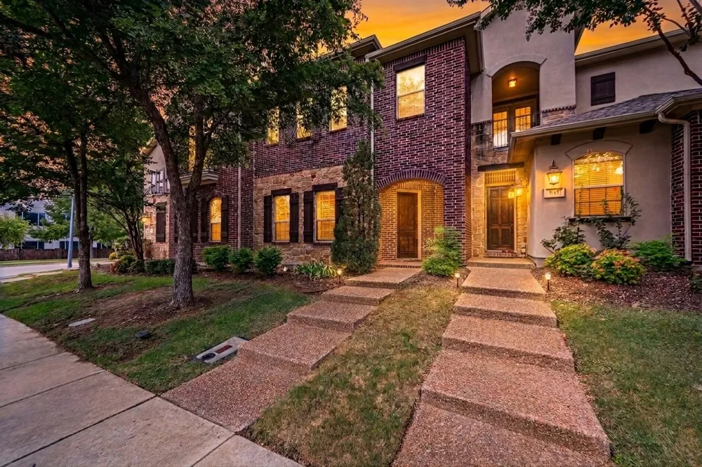 8607 Calvin Road Irving, TX 75063
