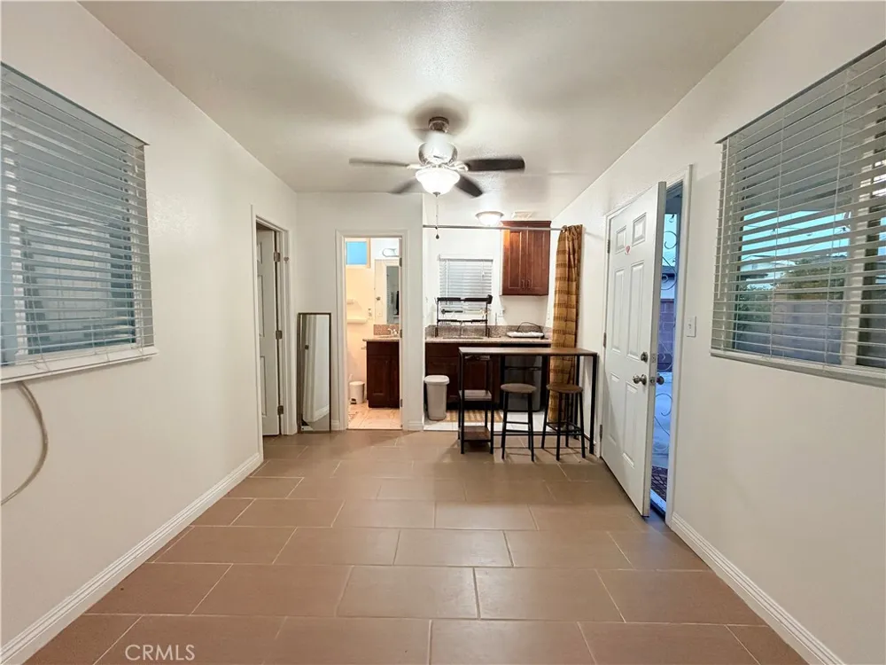 1525 W Houston Fullerton, CA 92833