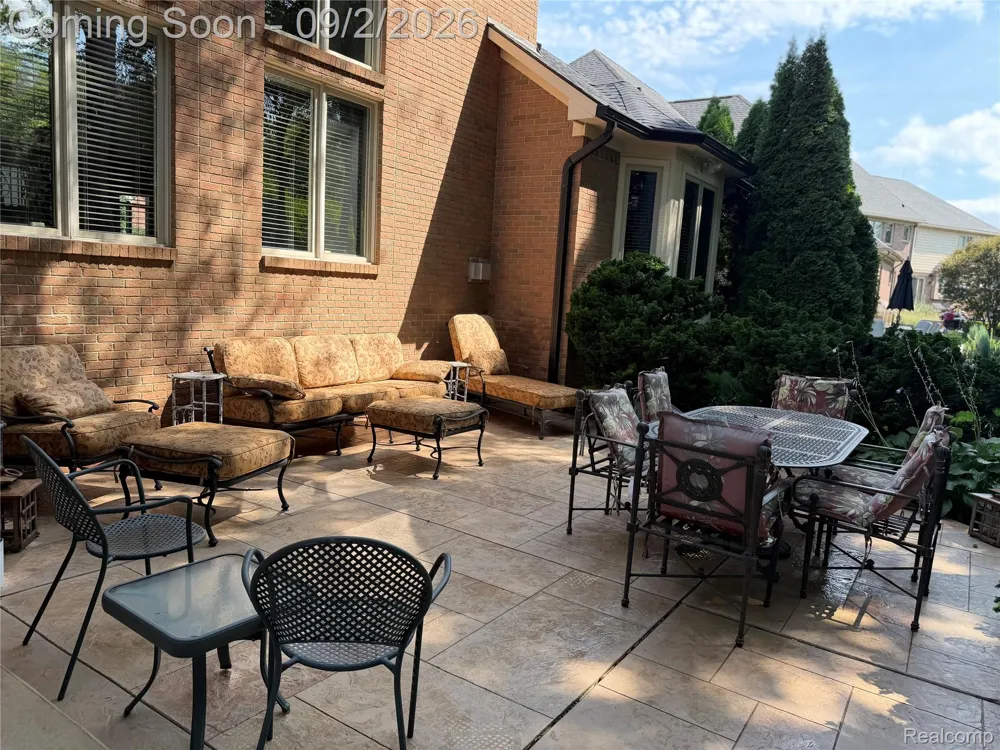13046 Partridge Run Shelby Charter Township, MI 48315