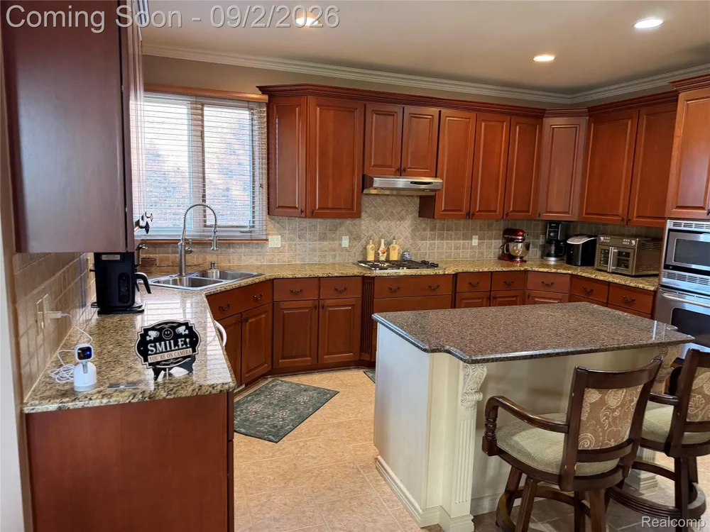 13046 Partridge Run Shelby Charter Township, MI 48315