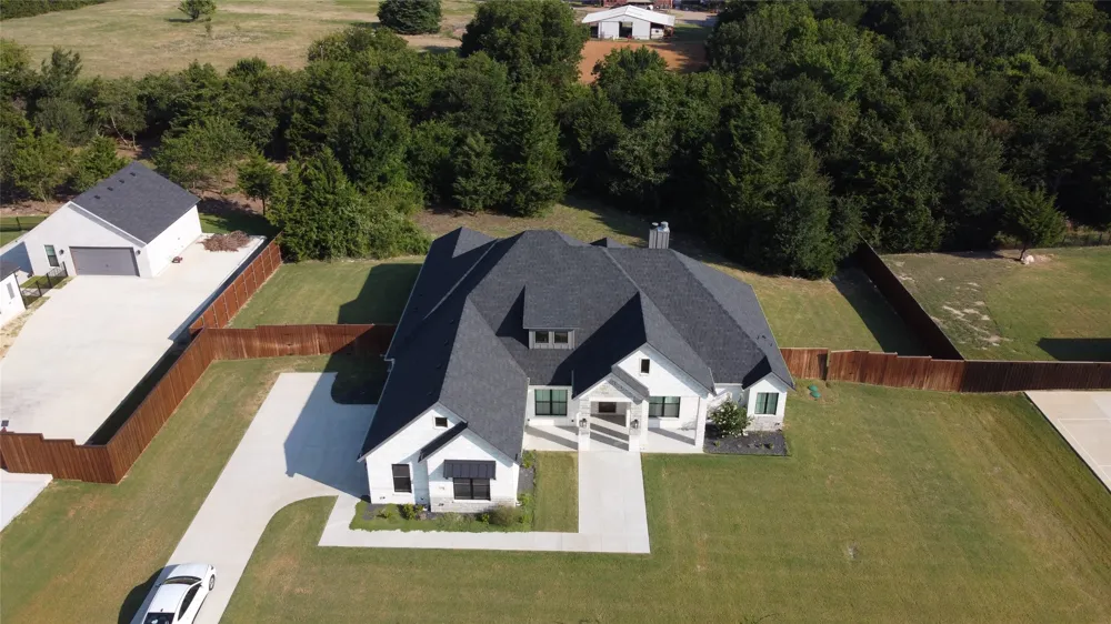 4231 Spring Garden Road Midlothian, TX 76065