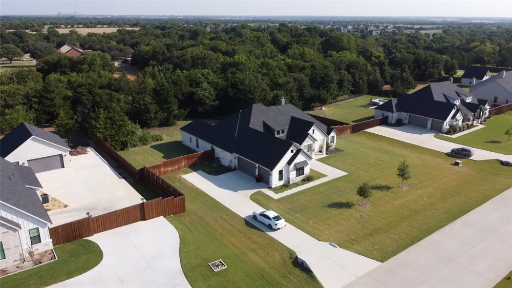 4231 Spring Garden Road Midlothian, TX 76065