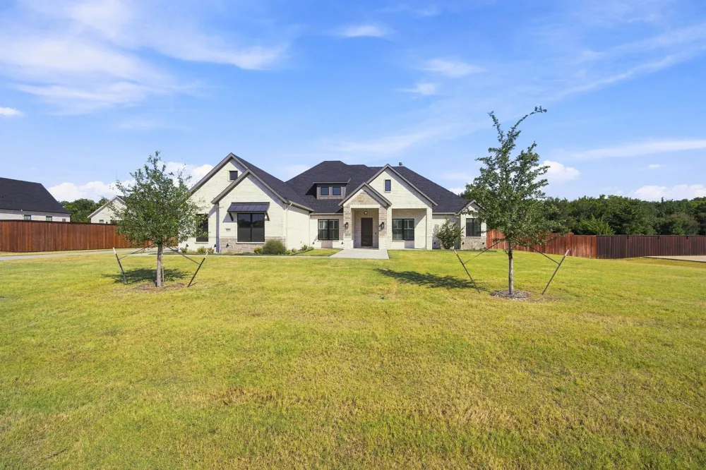 4231 Spring Garden Road Midlothian, TX 76065