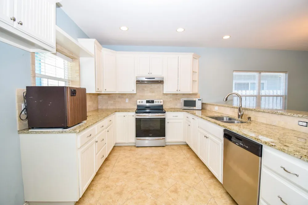 2711 Lakeview Drive Rockport, TX 78382