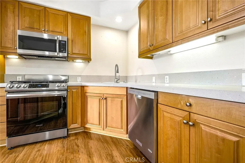 21345 Hawthorne #201 Torrance, CA 90503