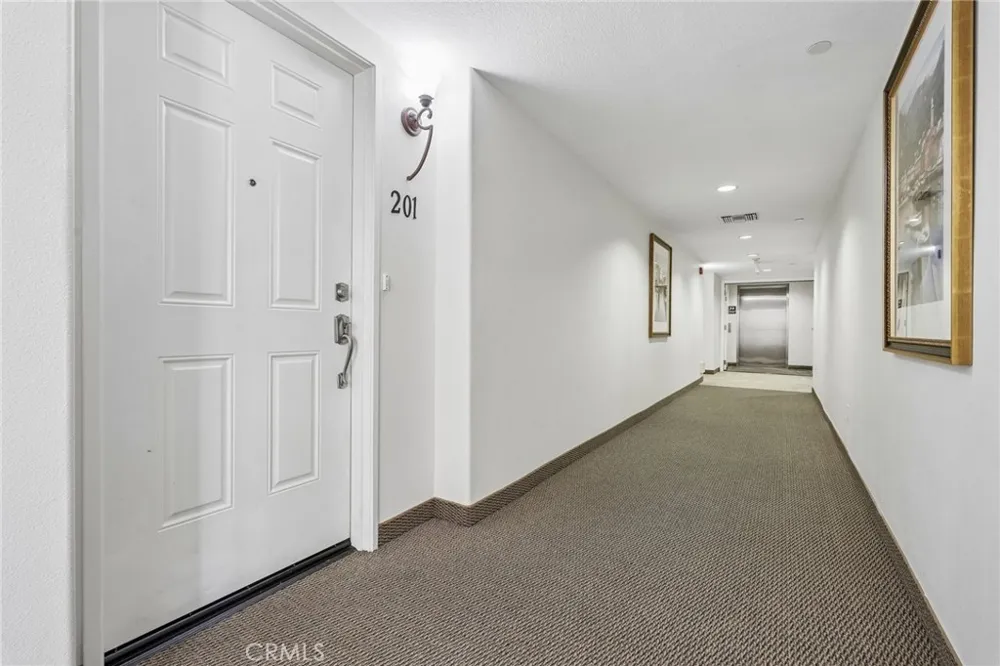 21345 Hawthorne #201 Torrance, CA 90503