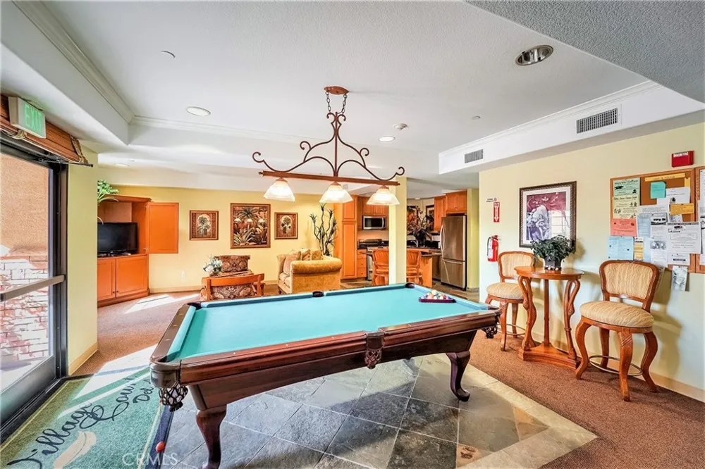 21345 Hawthorne #201 Torrance, CA 90503