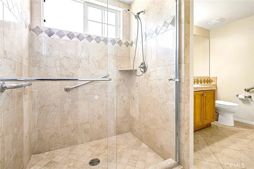 21345 Hawthorne #201 Torrance, CA 90503