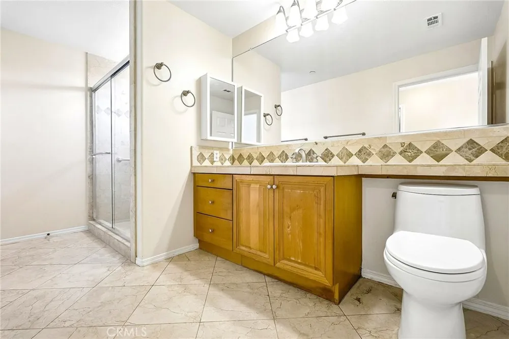 21345 Hawthorne #201 Torrance, CA 90503